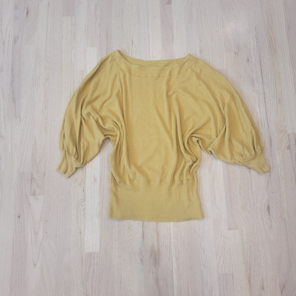 We The Free Willow Thermal Top in Holy Yellow Ochre - Picture 4 of 5